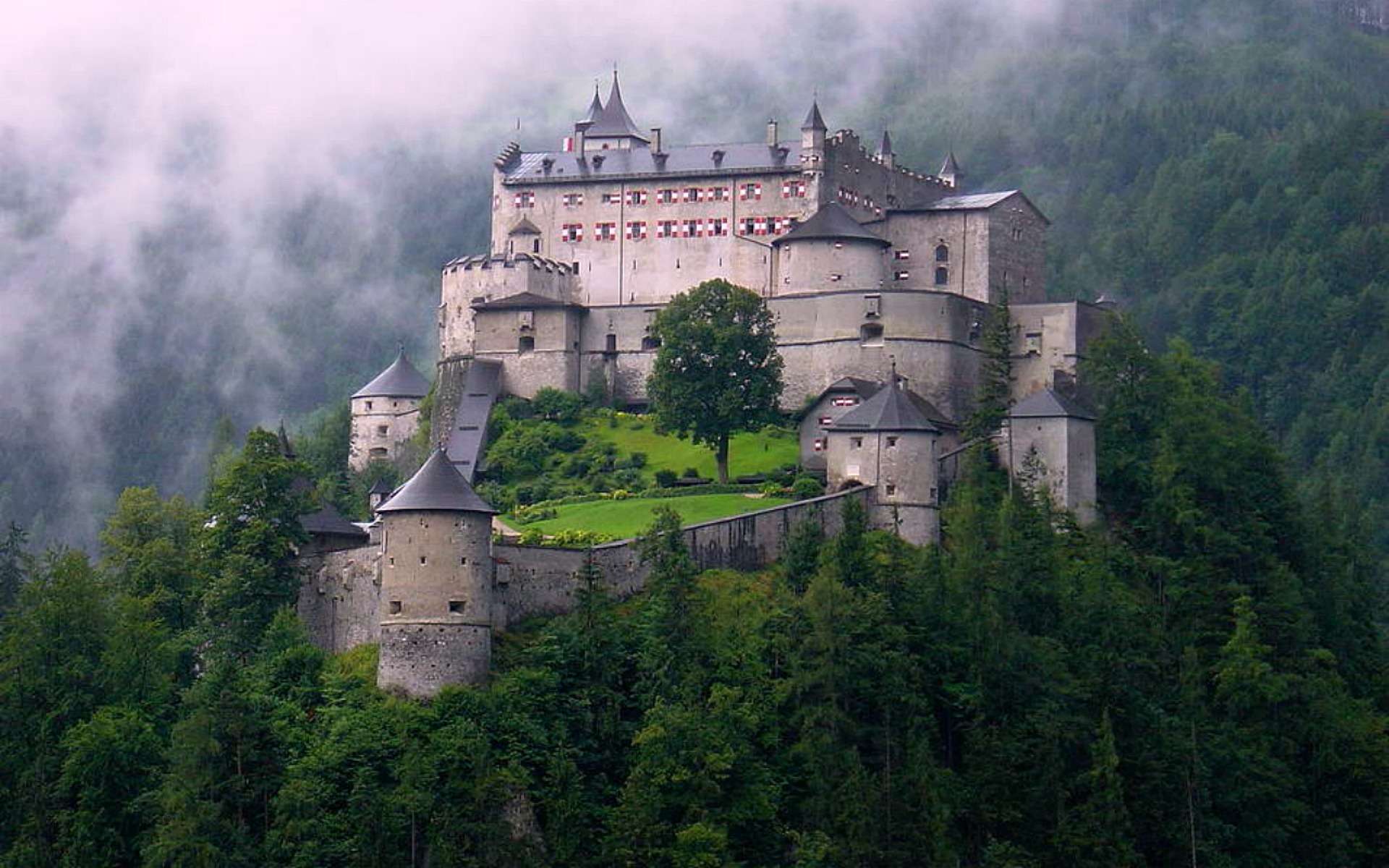 Замок Нурменгард Австрия